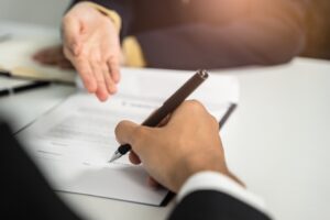 Prévenir le conflit avant la signature